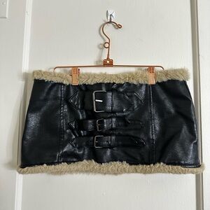 Cute mini skirt with 3 adjustable straps for the prefect fit